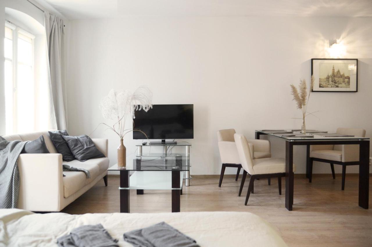 By The River And City Center - Comfortable Rooms Wrocław Eksteriør billede