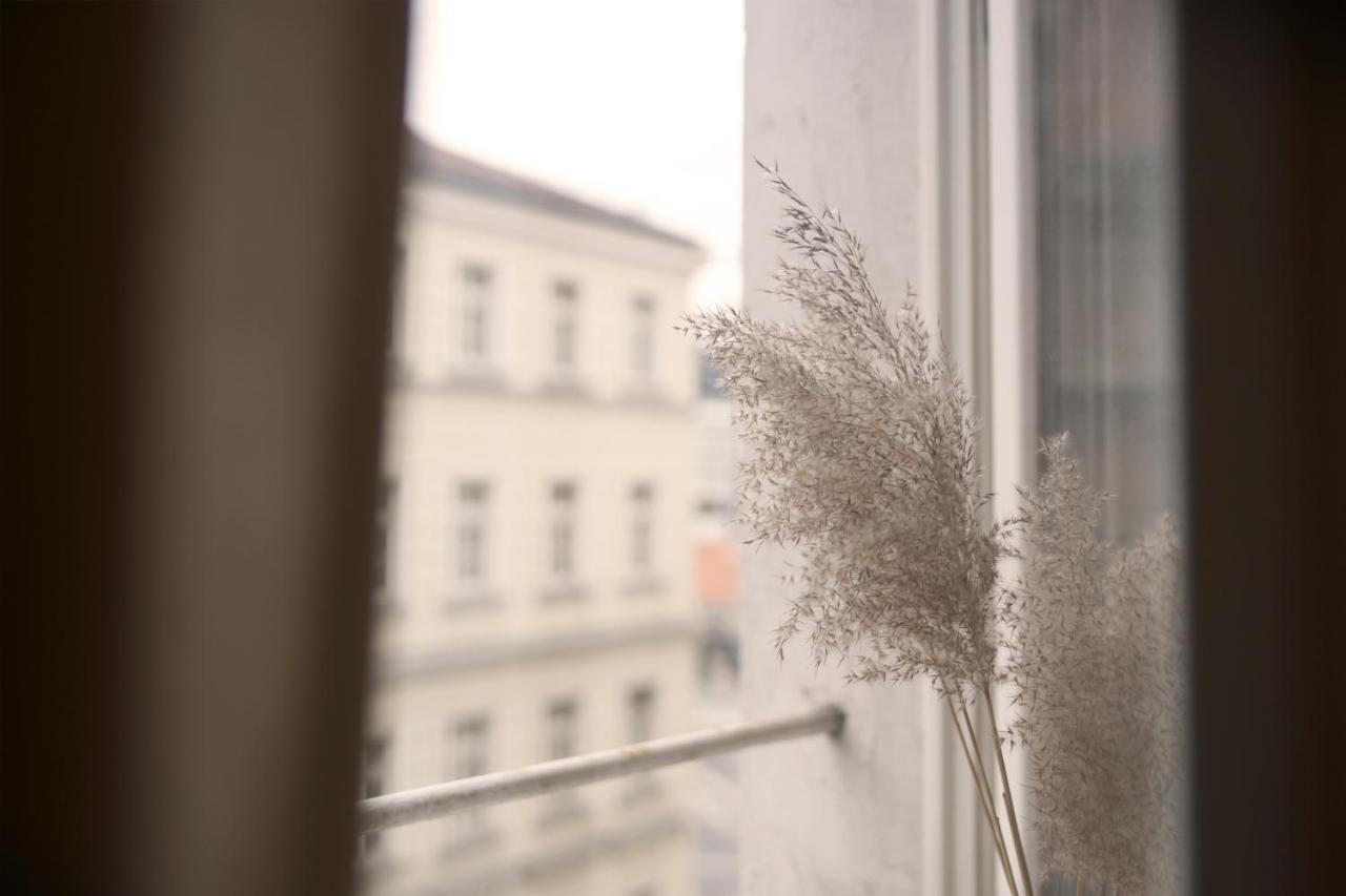 By The River And City Center - Comfortable Rooms Wrocław Eksteriør billede