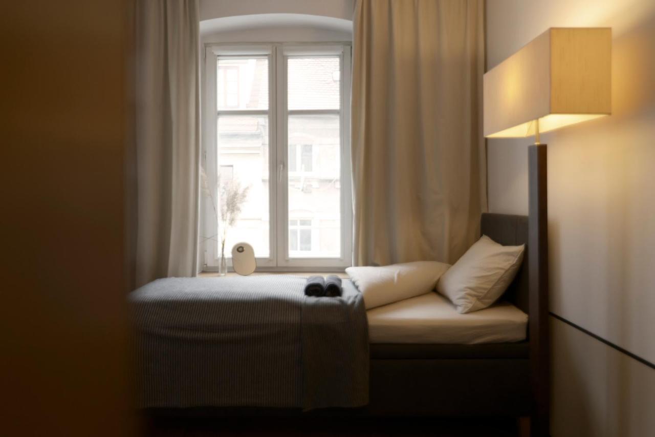By The River And City Center - Comfortable Rooms Wrocław Eksteriør billede